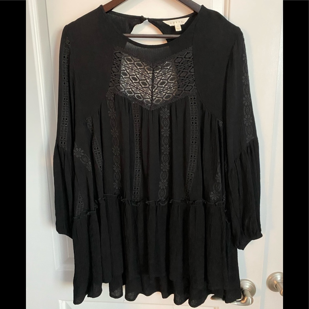 Black flowy top.